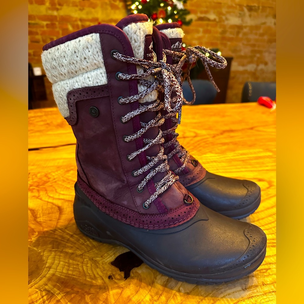 Women’s North Face Shellista II Mid Boot Violet